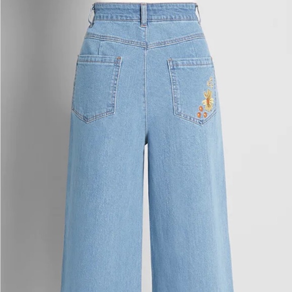 Wilder Than Flowers Embroidered Wide-Leg Jeans - Picture 2 of 6